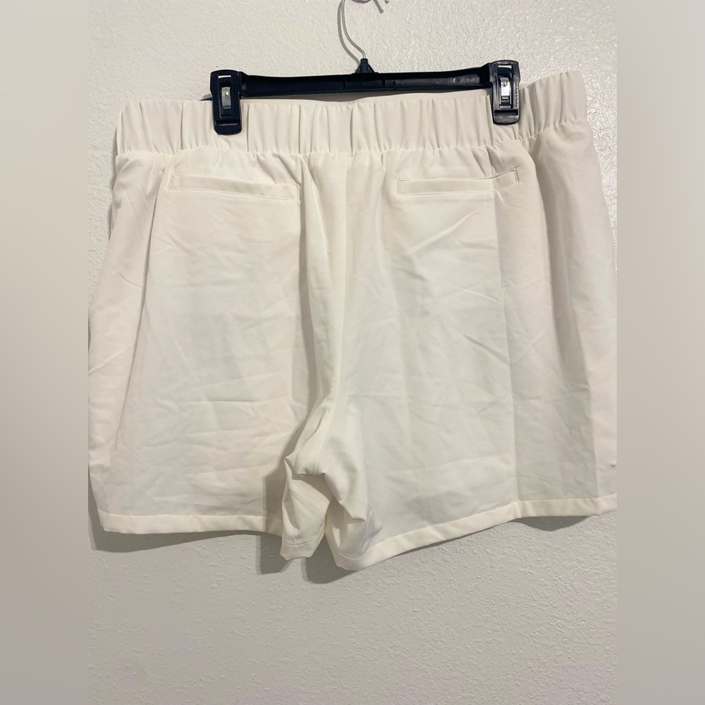 Tek Gear Women's White Athletic Shorts - Picture 2 of 5